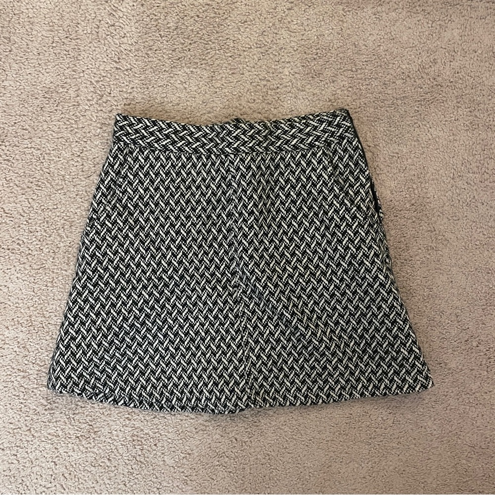 Forever 21 Black and White A-Line Skirt